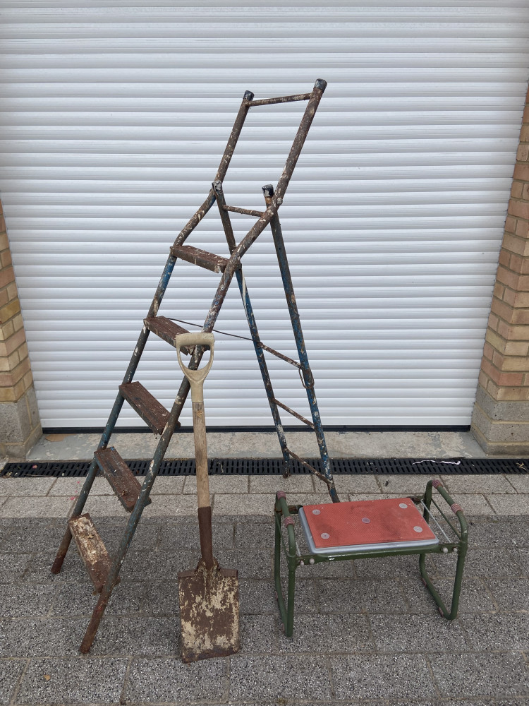 Ladder, spade and garden stool / kneeler