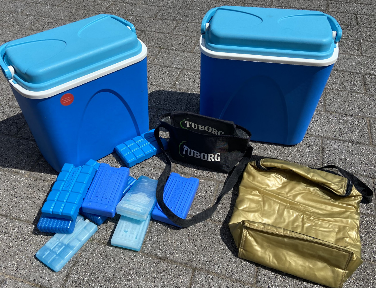 2 Cool boxes, cool bags and a number of ice blocks
