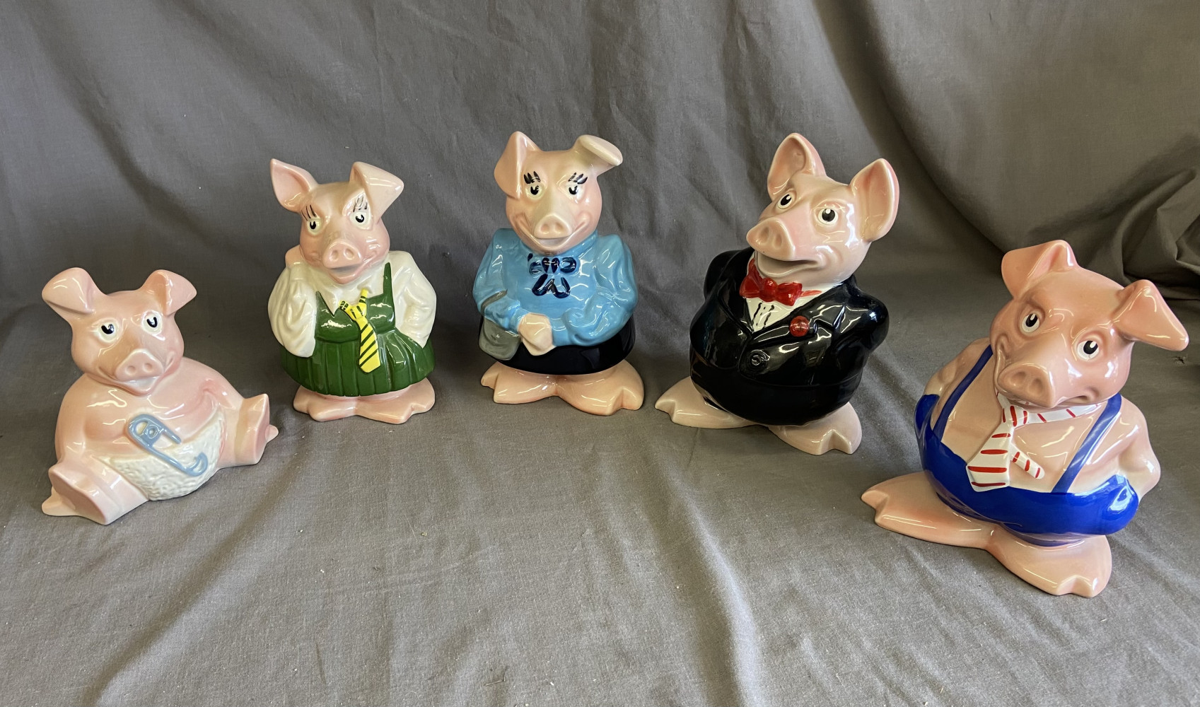 Set of 5 NatWest Pigs