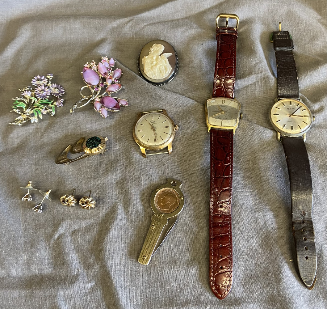 3 Vintage Watches, broaches and earrings