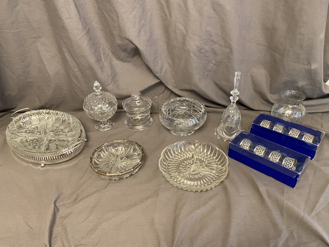 Mixed lot of glass and silver plate