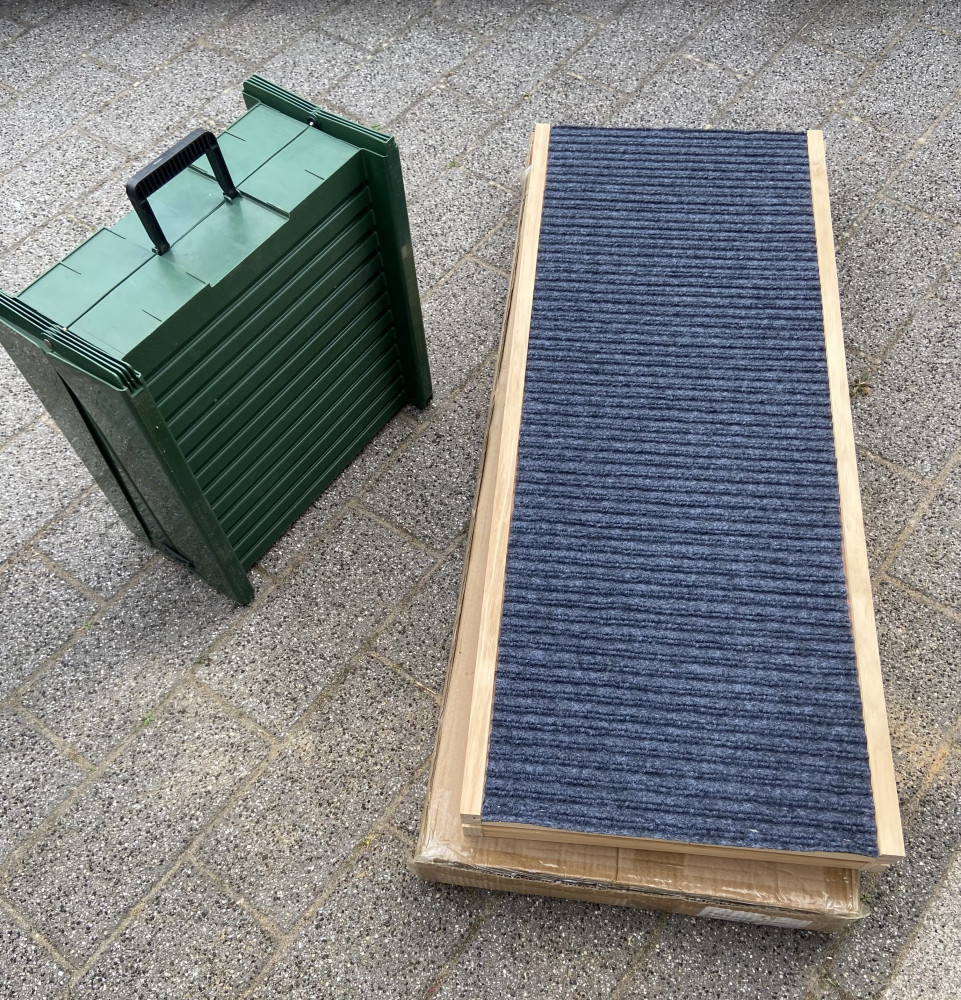 Folding and portable dog ramps