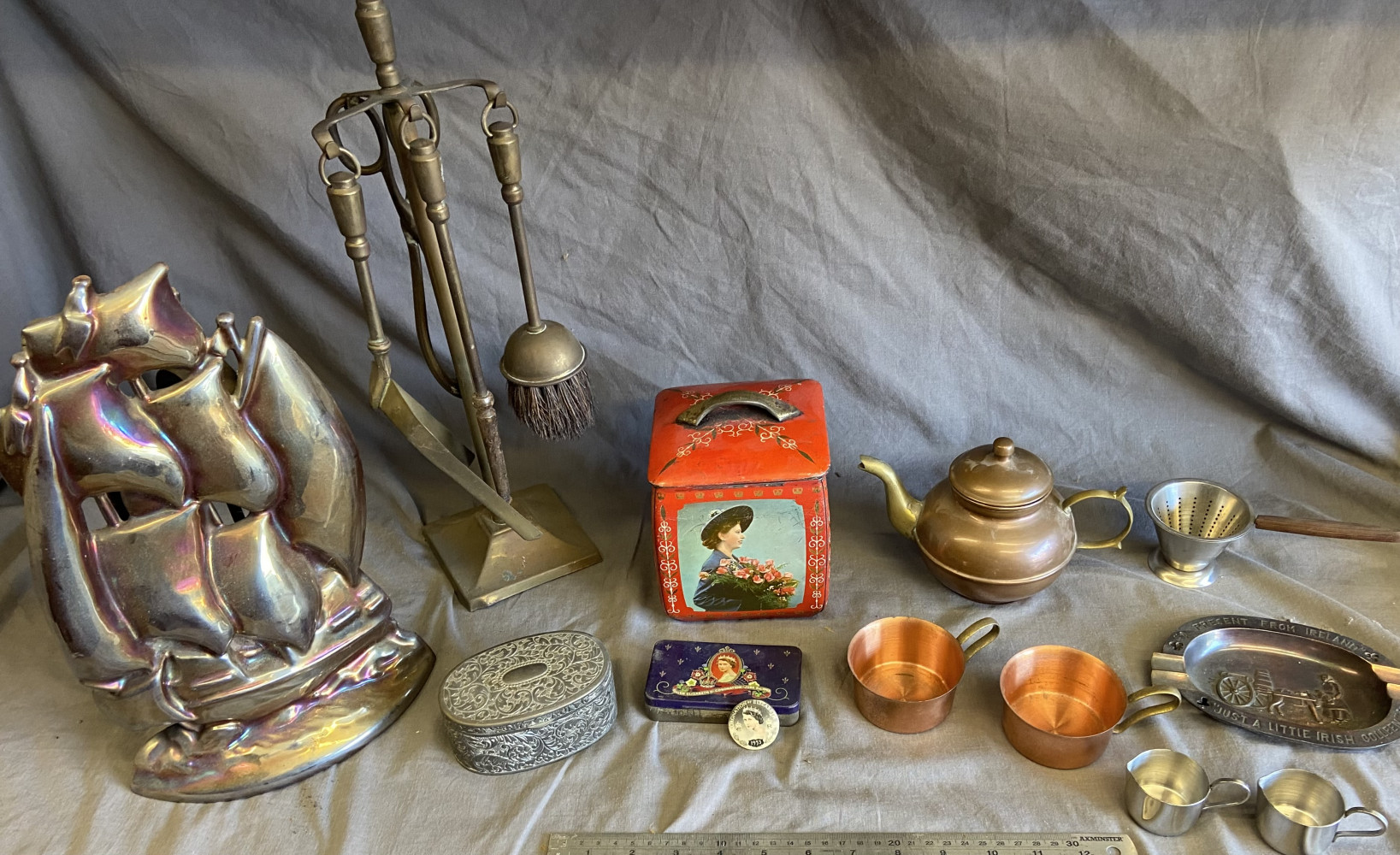 2 fireside sets, QUEEN ELIZABETH II red tea tin and other metal wares