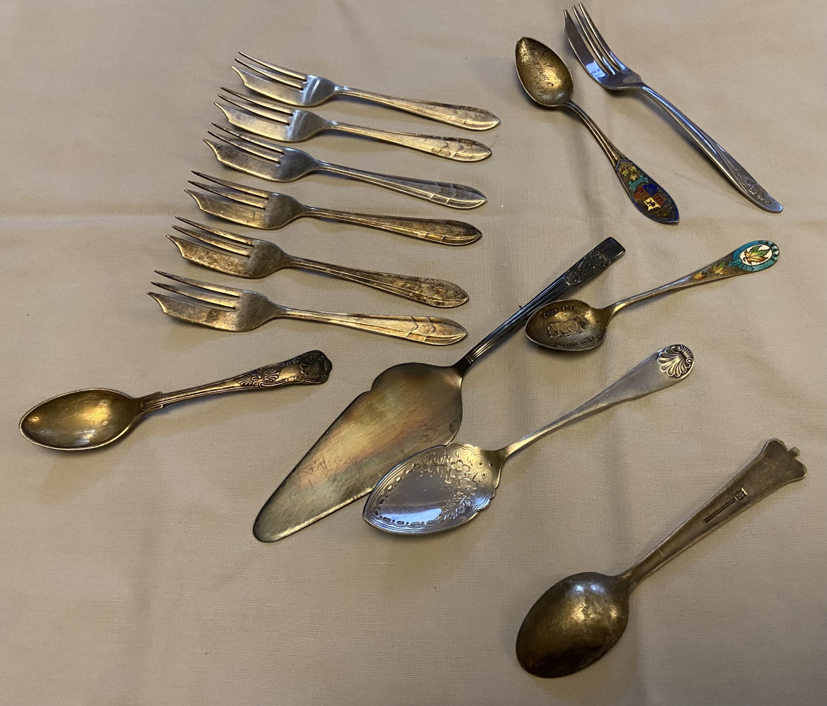 Lot of silver plated cutlery