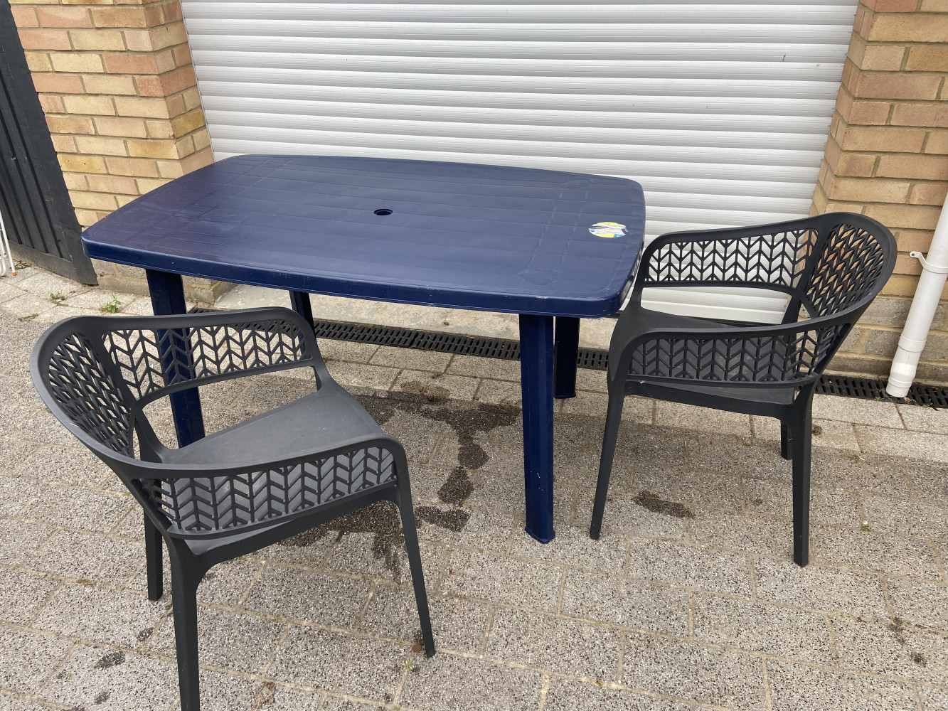 Garden table and two chairs
