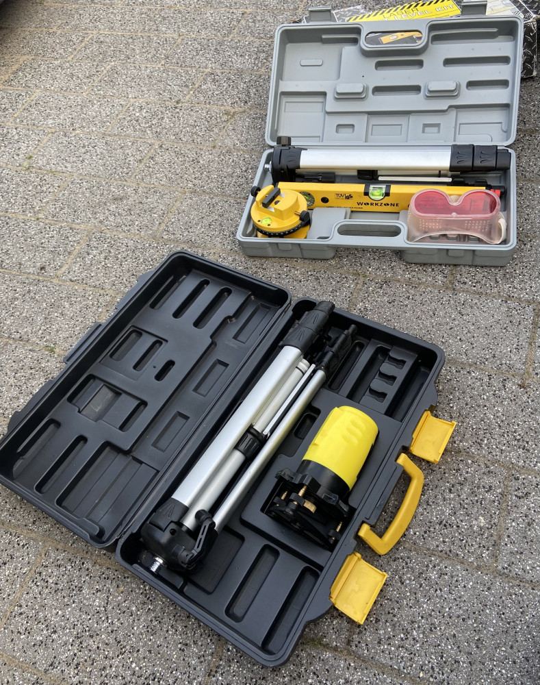 Two laser level sets