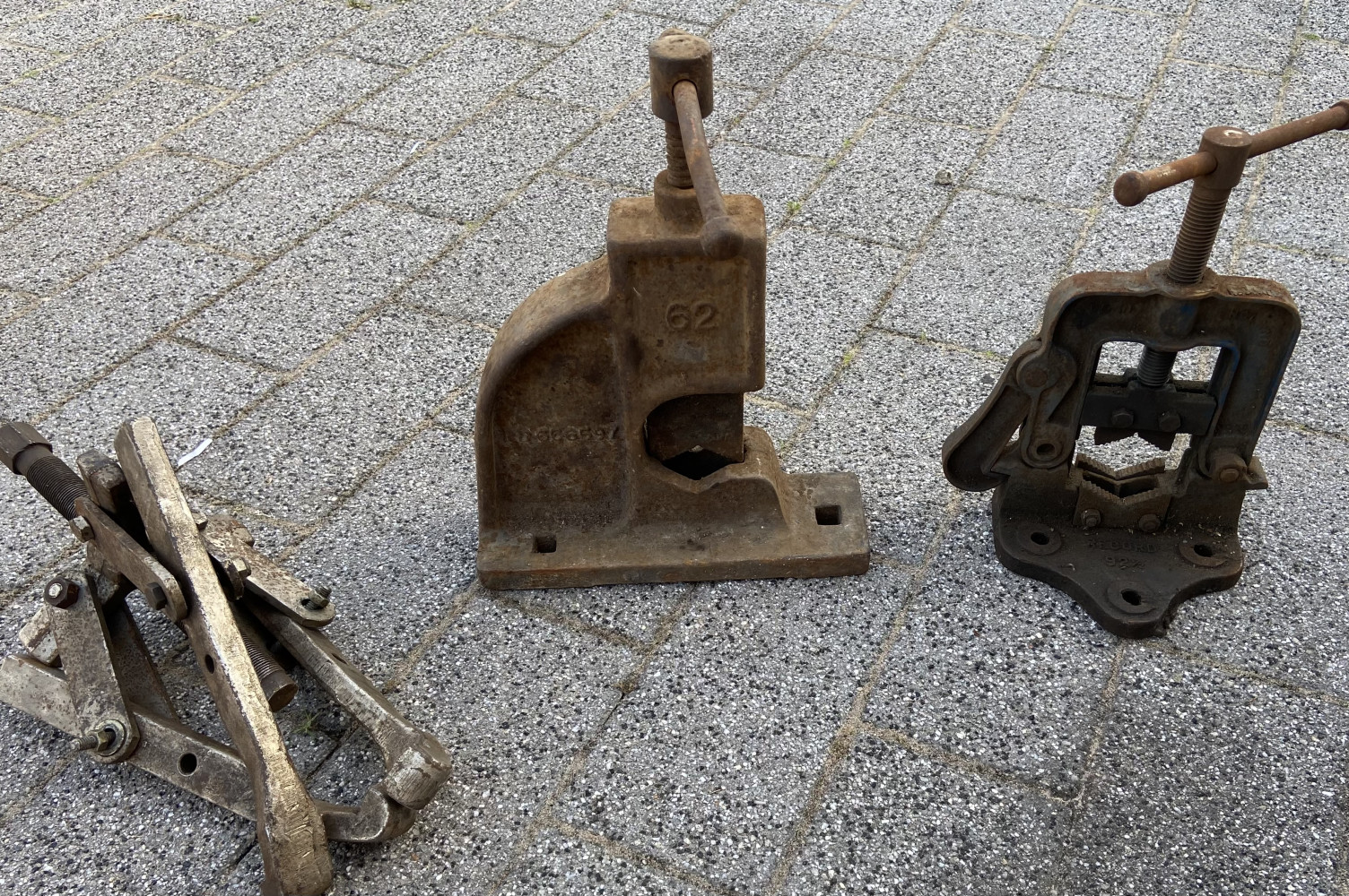 2 record pipe vices and hub puller