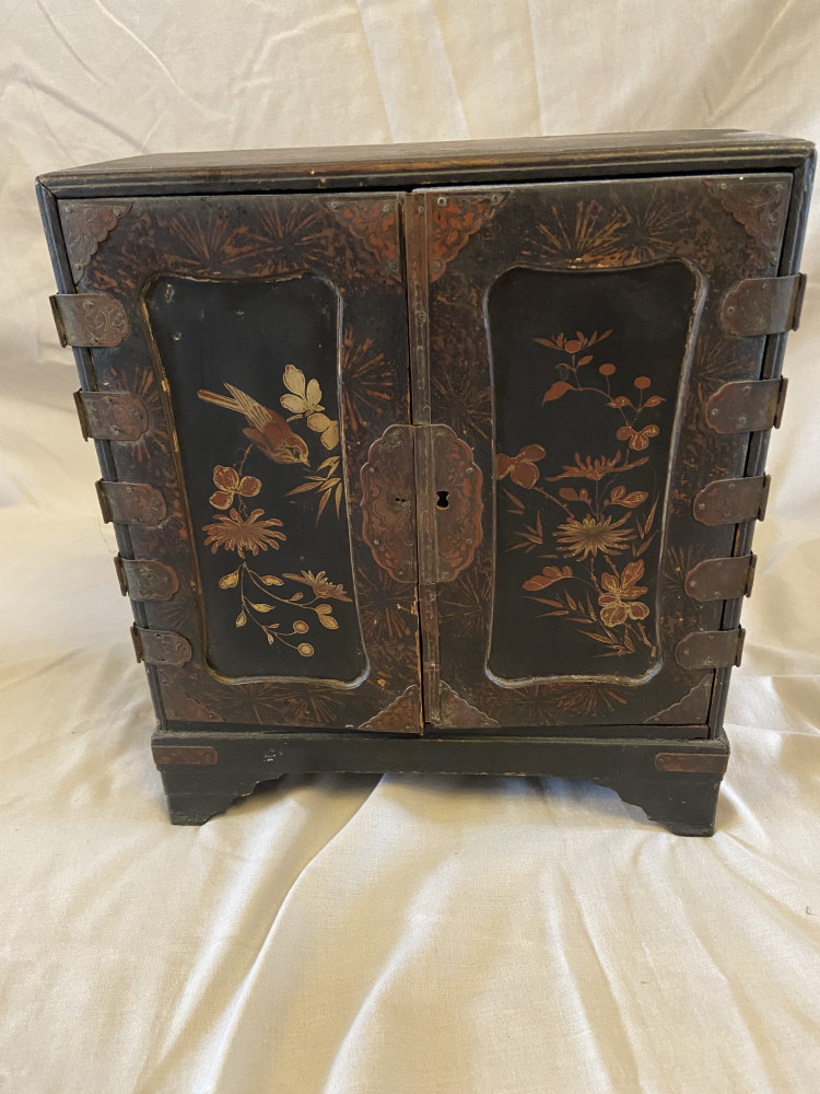 Japanese lacquer table cabinet 27cms tall
