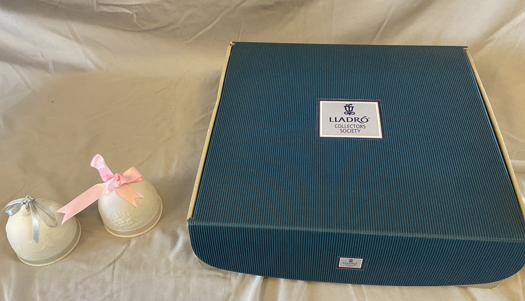 Lladro collectors signed set