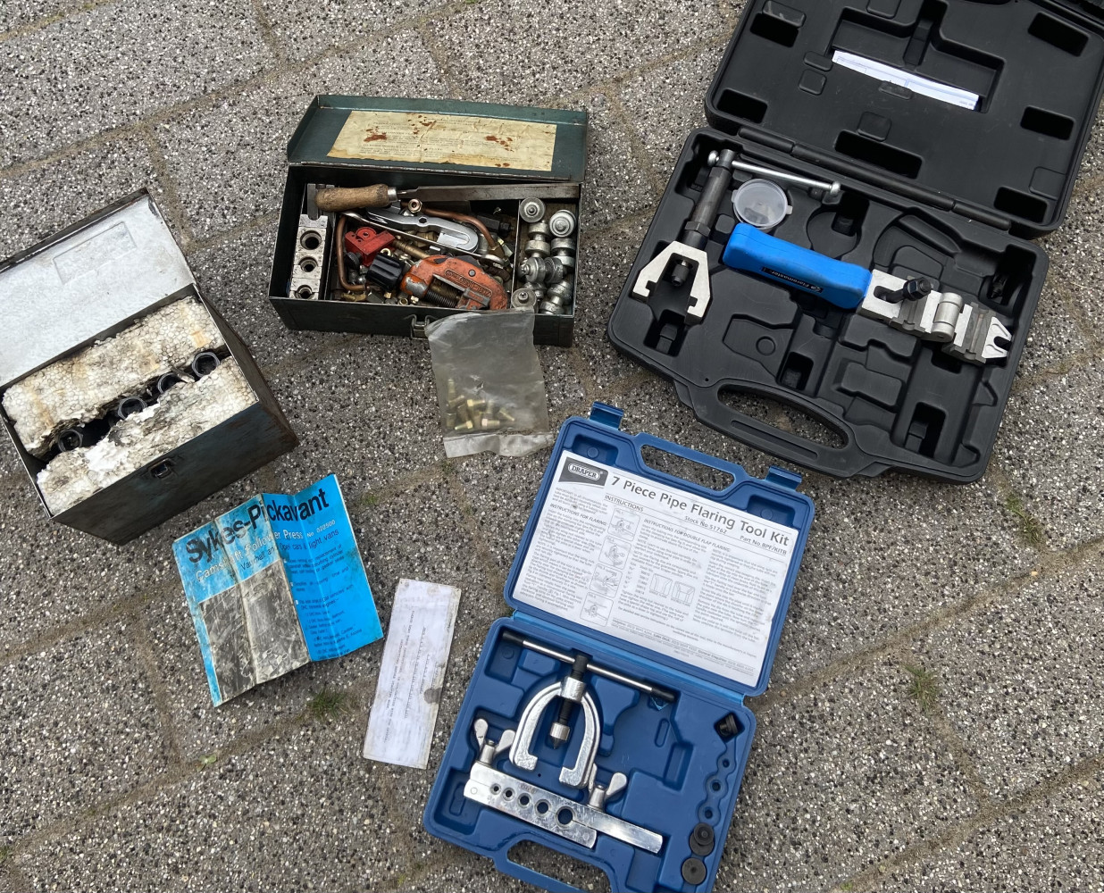 Brake pipe and other tools