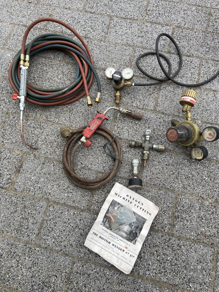 Mixed cutting and burning tools