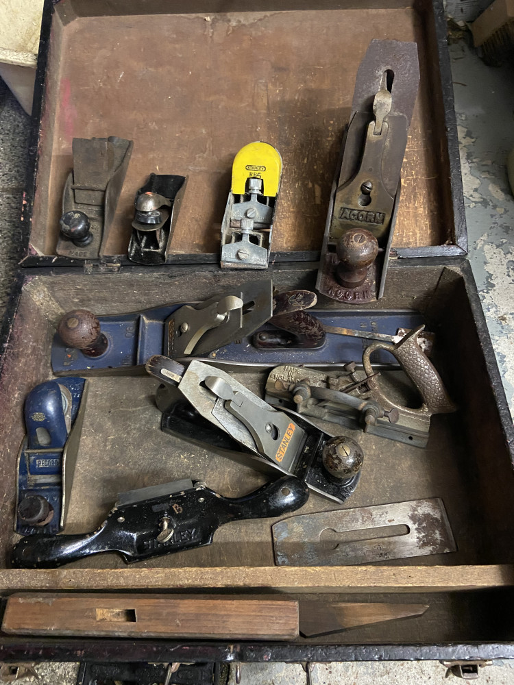 Wooden box full of vintage planes including record no 6