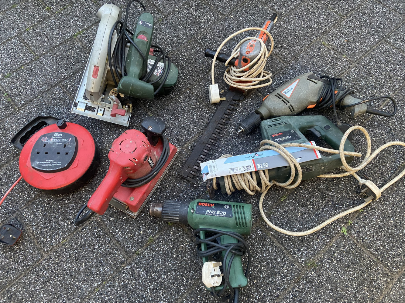 Large mixed lot of tools