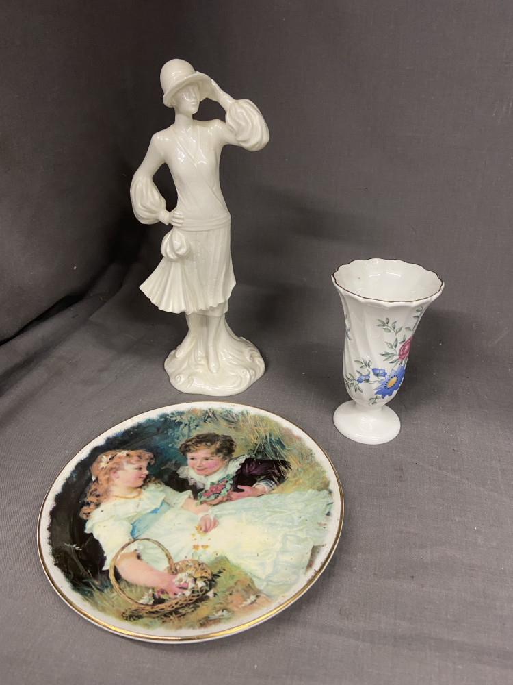 Royal Worcester Fine Bone China Annie Figurine 1920 Vogue Collection , Wedgewood vase and collectible small plate