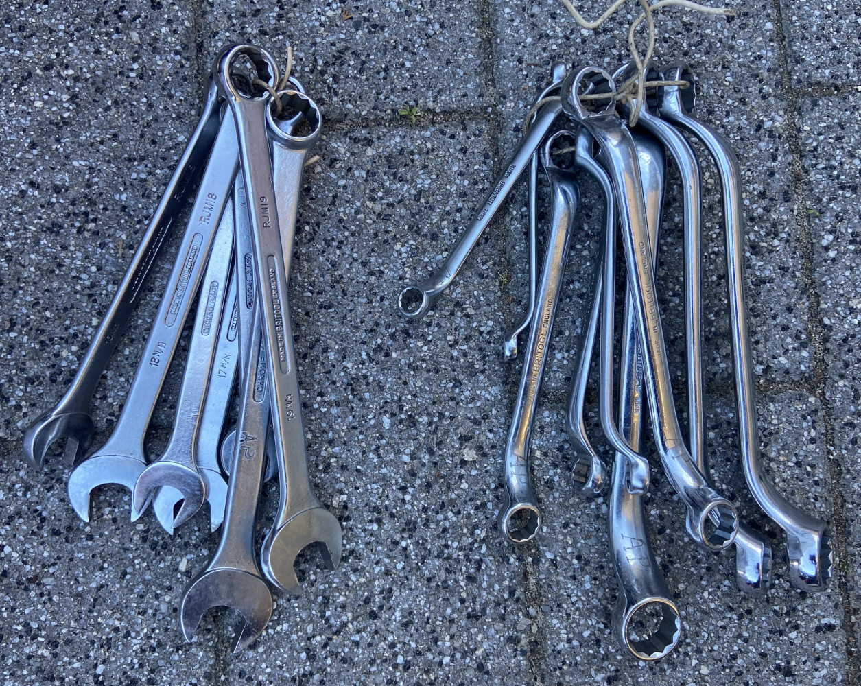 2 sets of spanners