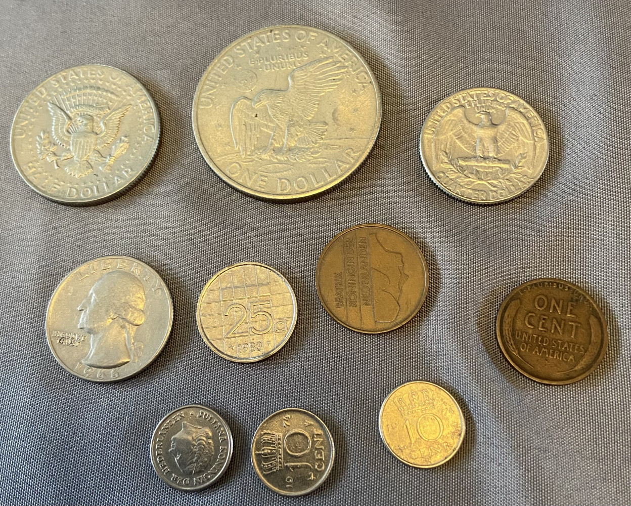 Mixed lot of Vintage American Coins including silver dollar dated 1971