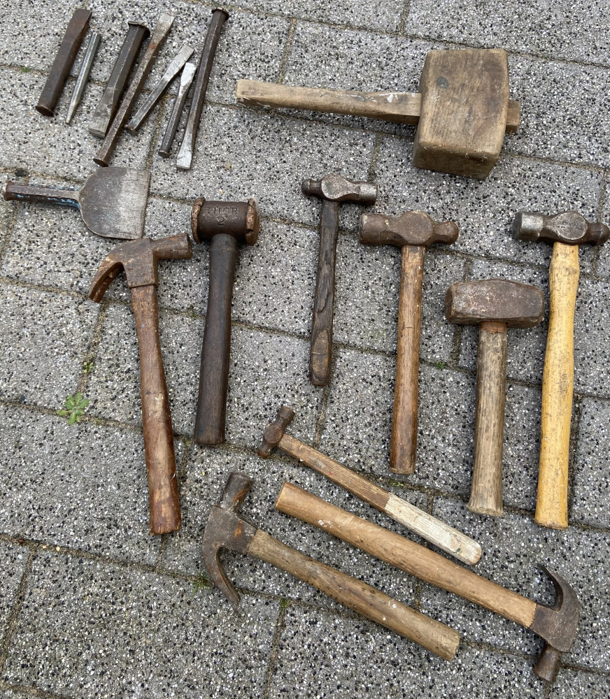 Large lot of Hammers and Chisels including a THOR 2
