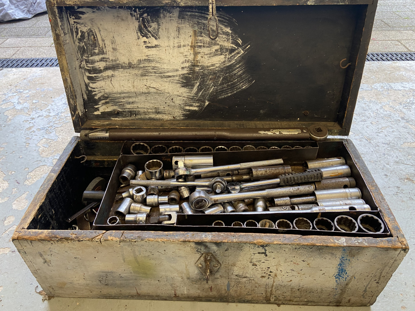 Large Wooden Mechanics tool box 66cms long, loaded with ratchets, sockets and lots of other tools