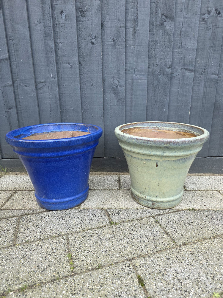 2 Large Glazed Garden plant pots