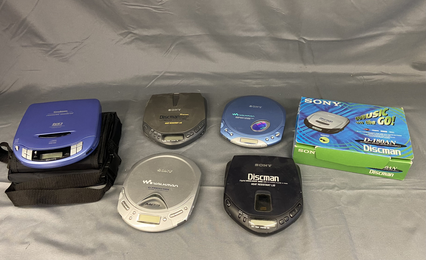 6 Discmans one boxed as new