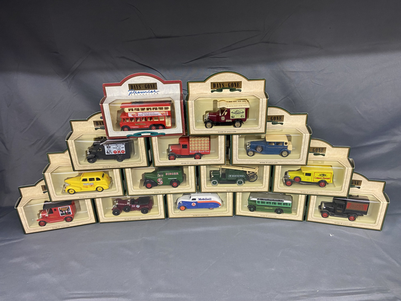 14 Boxed Days Gone Cars