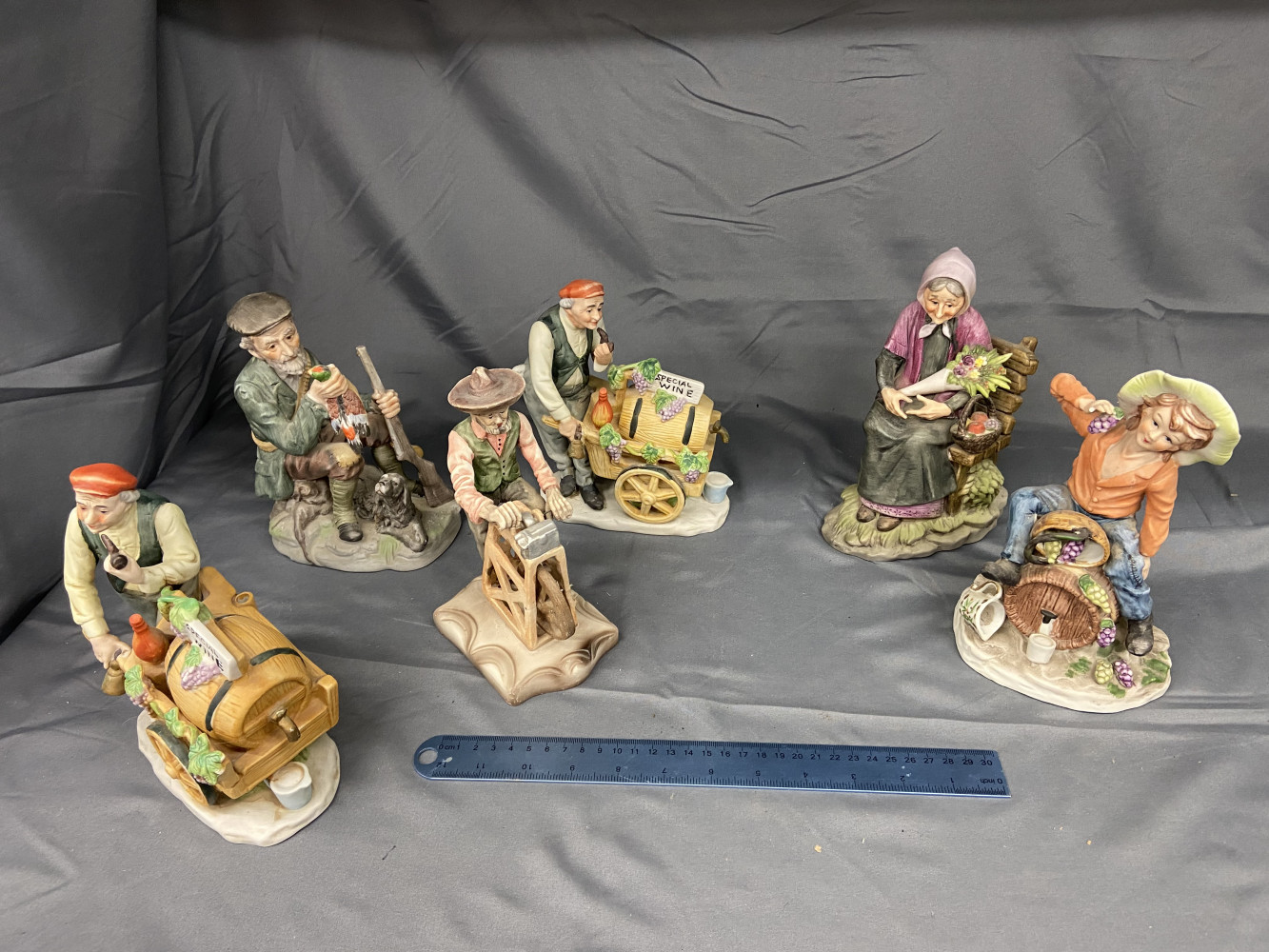 6 Capodimonte and Capodimonte style ornaments