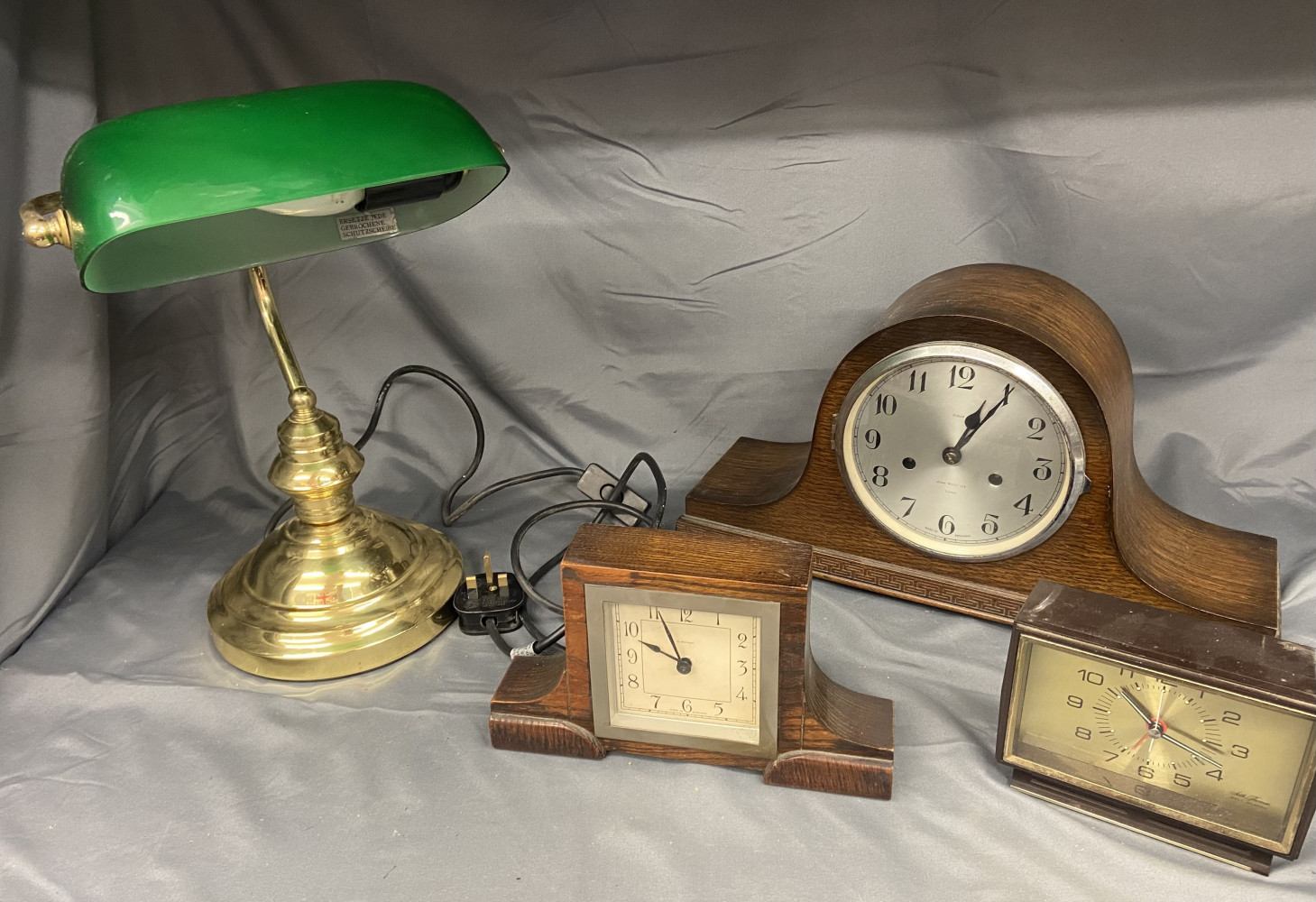 Large quality bankers lamp, 2 antique clocks and vintage clock