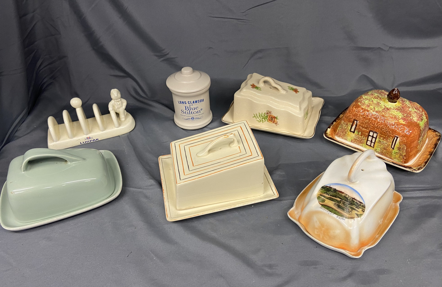 5 butter / cheese dishes, toast rack and pot