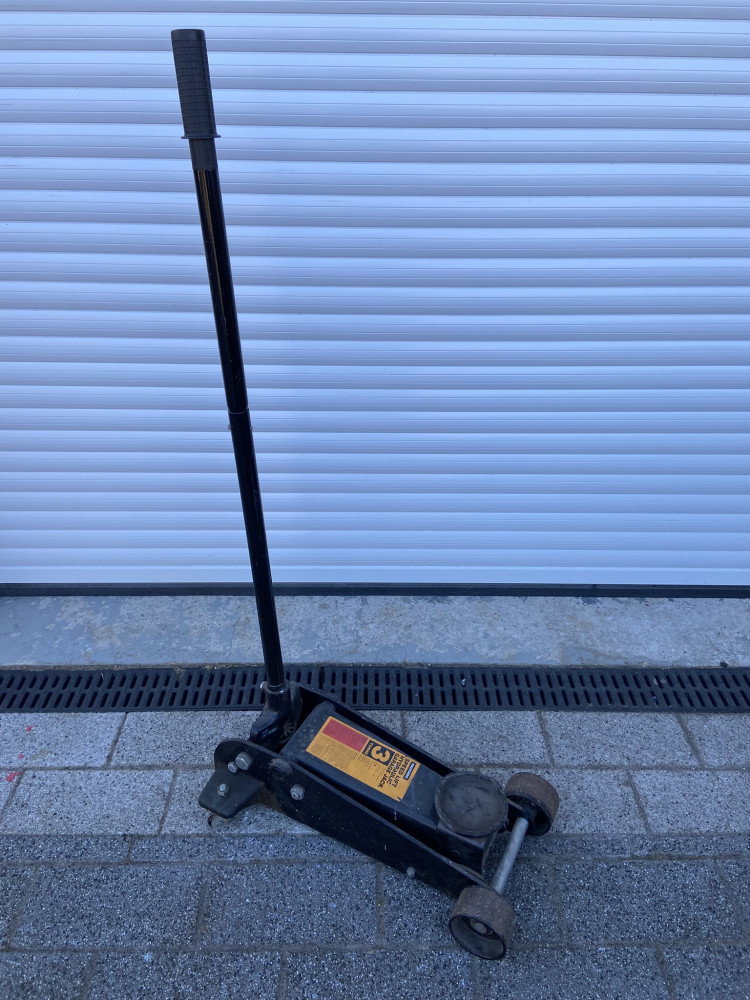 3 Tonne Trolly Car Jack