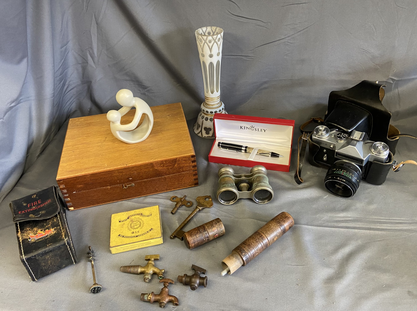 Mixed collectables including camera, miniature brass taps and other items