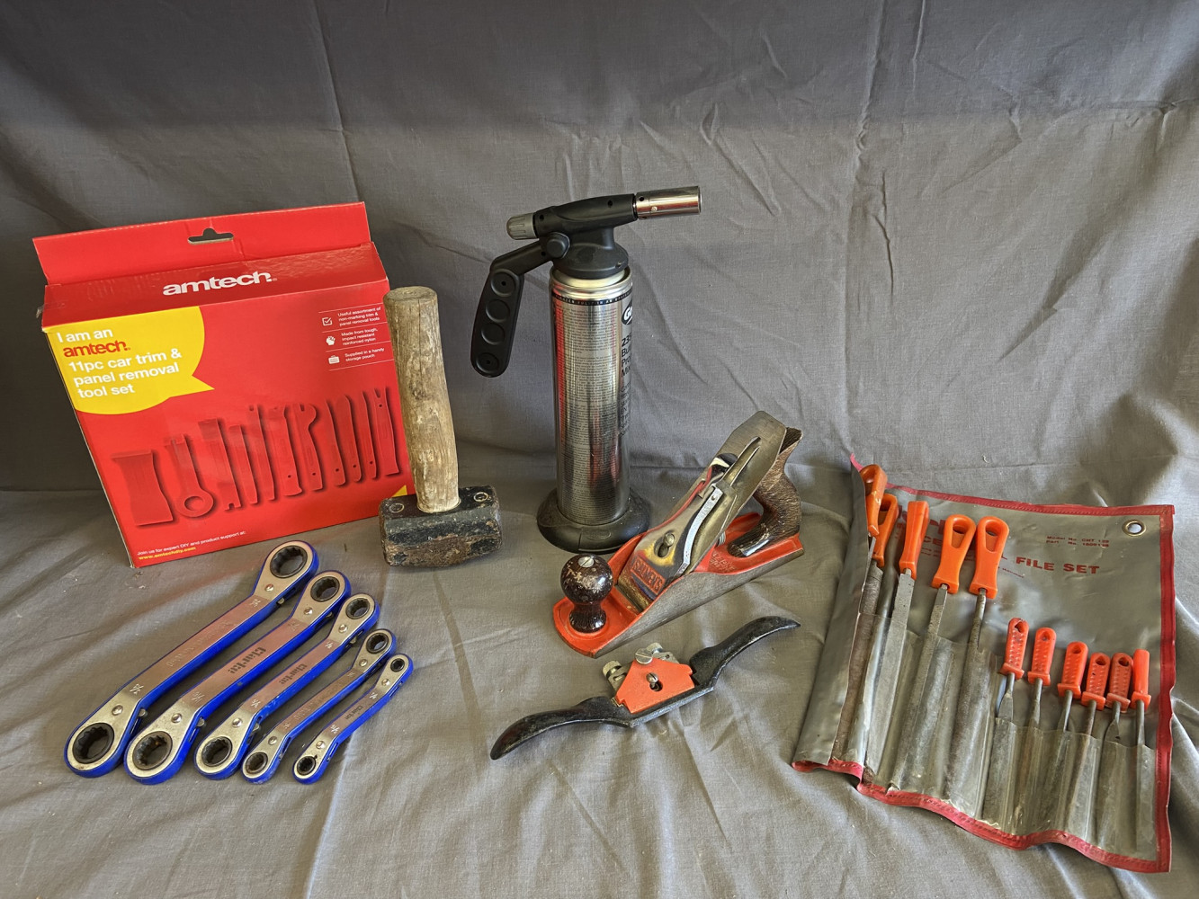 Mixed tools, burner, ratchet spanners, files
