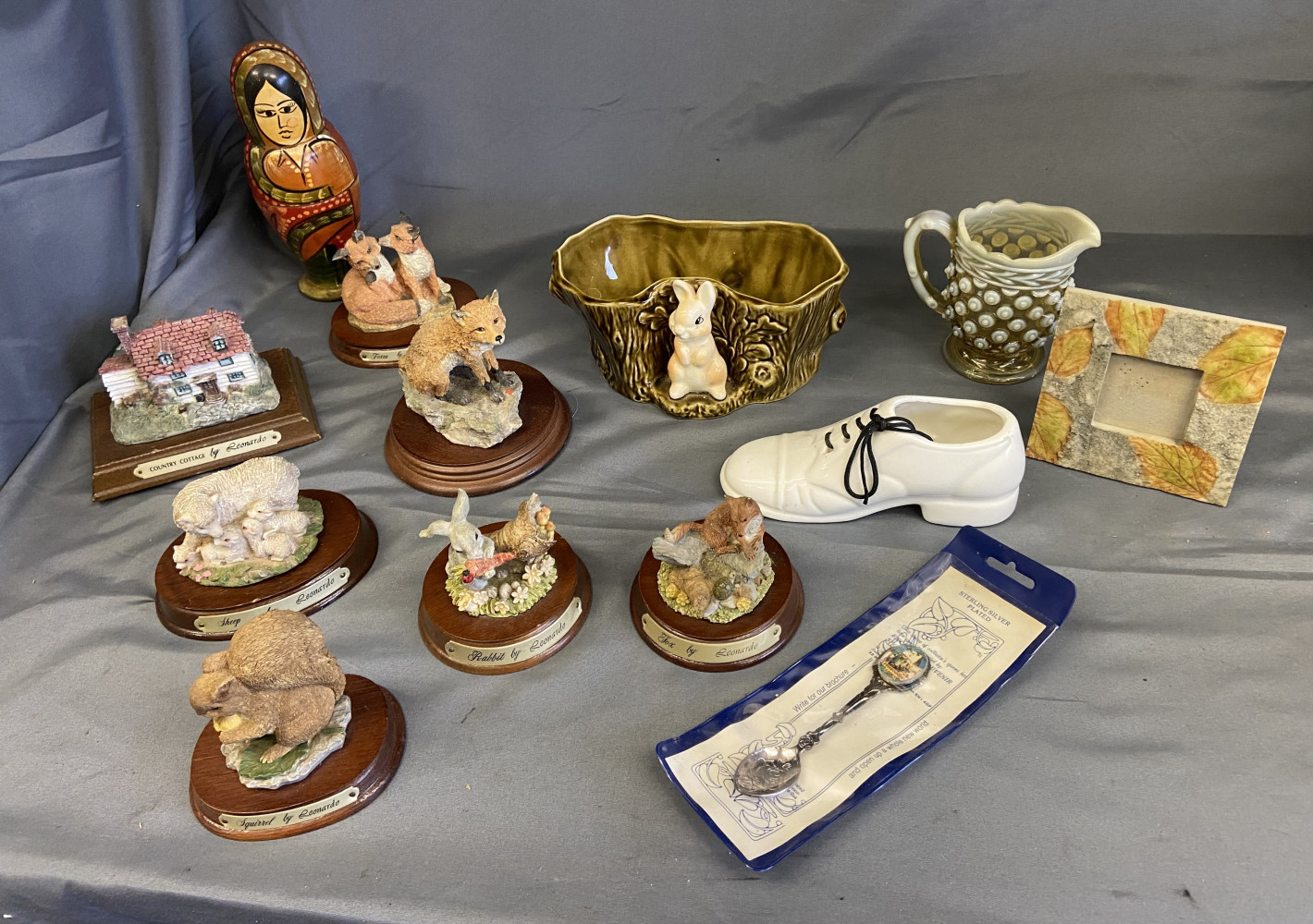 Lot of figures and other collectables