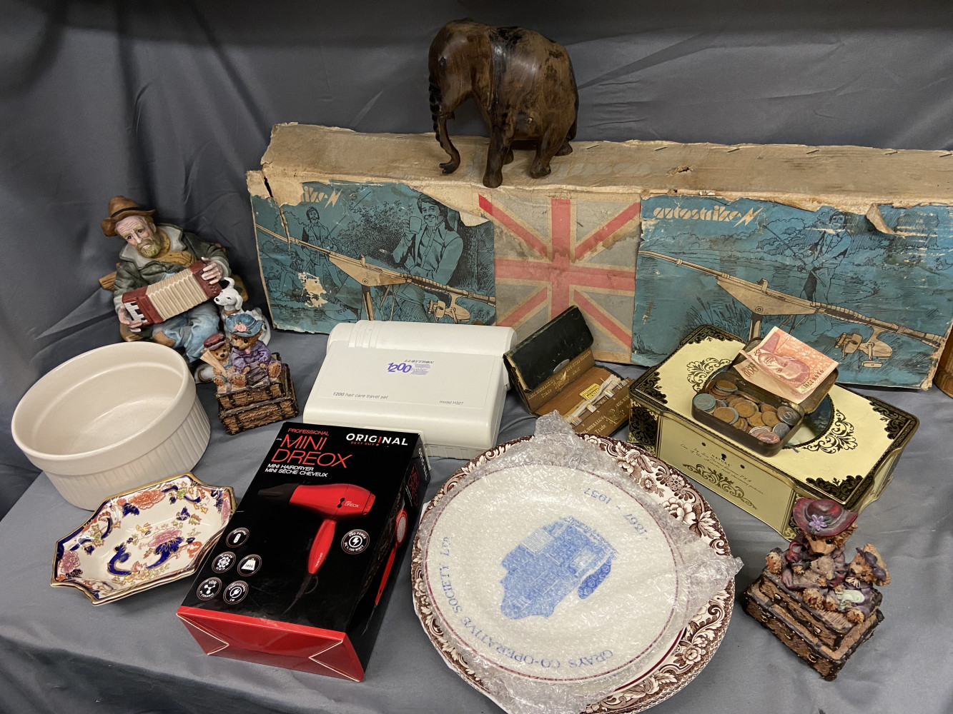 Large mixed lot of household and vintage items