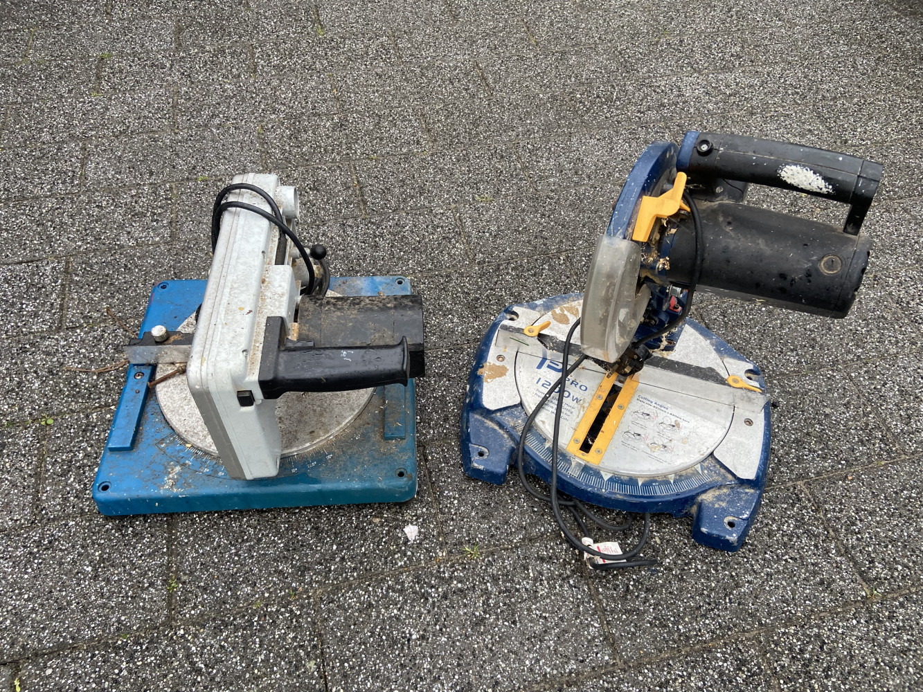 2 chop saws