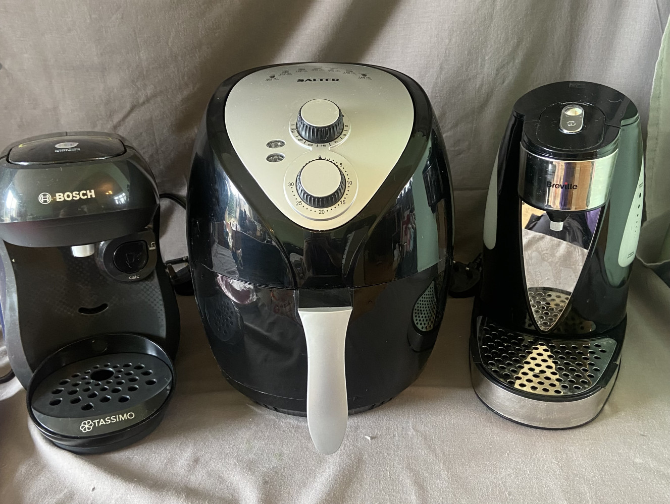 Salter 3.2L Hot Air Fryer, Bosch TASSIMO Happy pod coffee machine and a Breville HotCup Hot Water Dispenser (Model VKJ142)