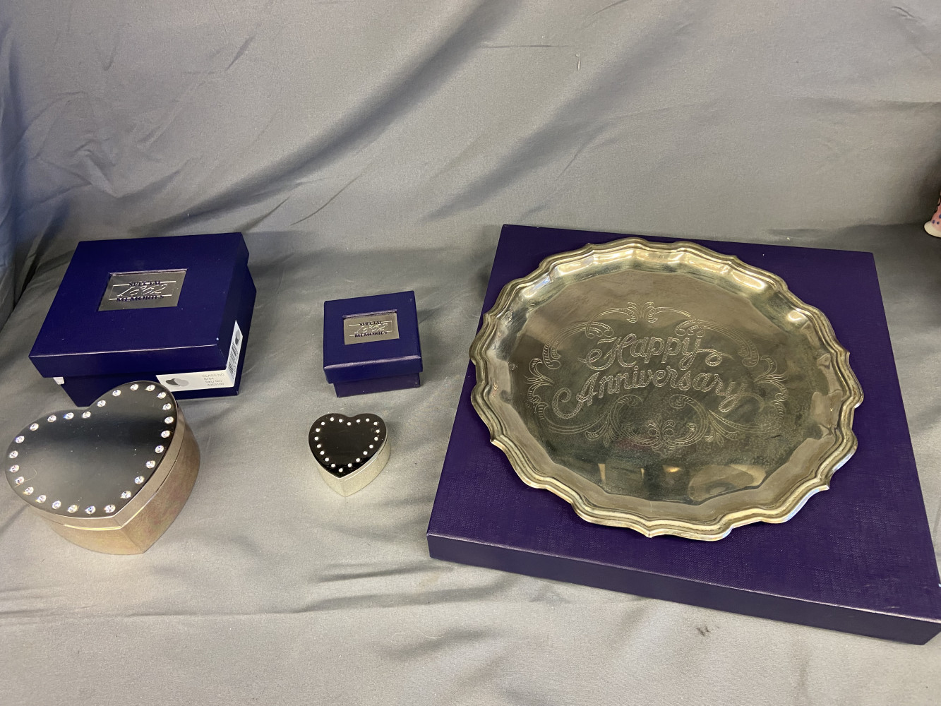 “Special 1862 Memories” Heart shaped boxes and plate