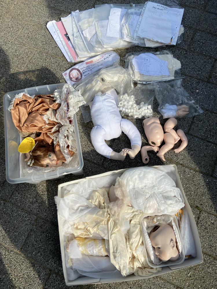 Large lot of dolls making pictures and equipment
