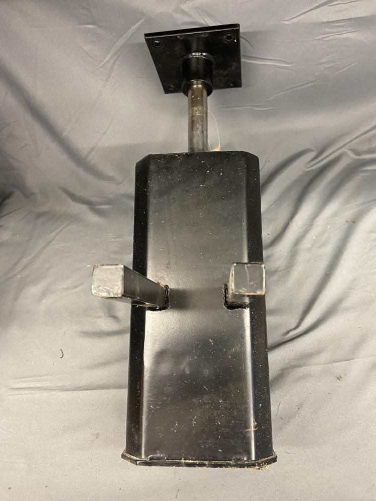 Hydraulic Ram possibly from a barbers chair