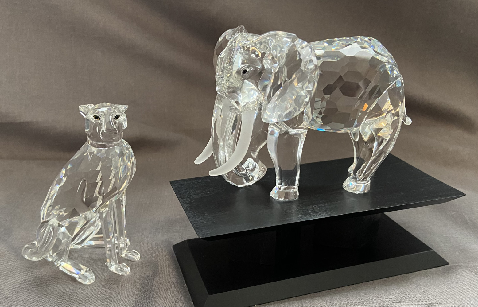 Swarovski Crystal 1993 Limited Edition African Elephant 169970 and Swarovski cheetah 183225