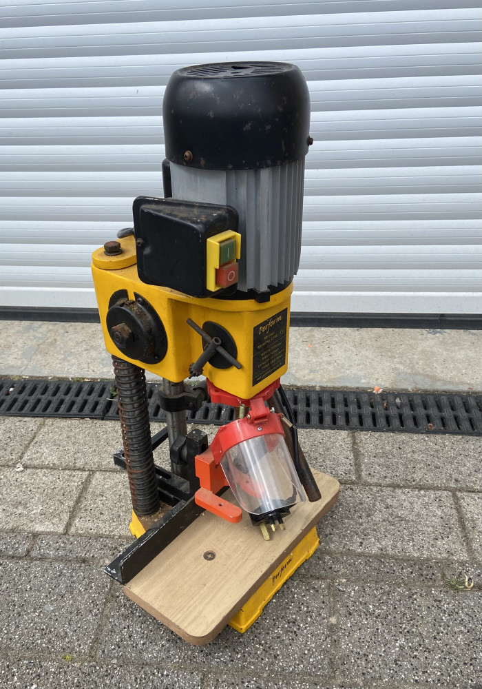 Perform model CCM benchtop mortising machine