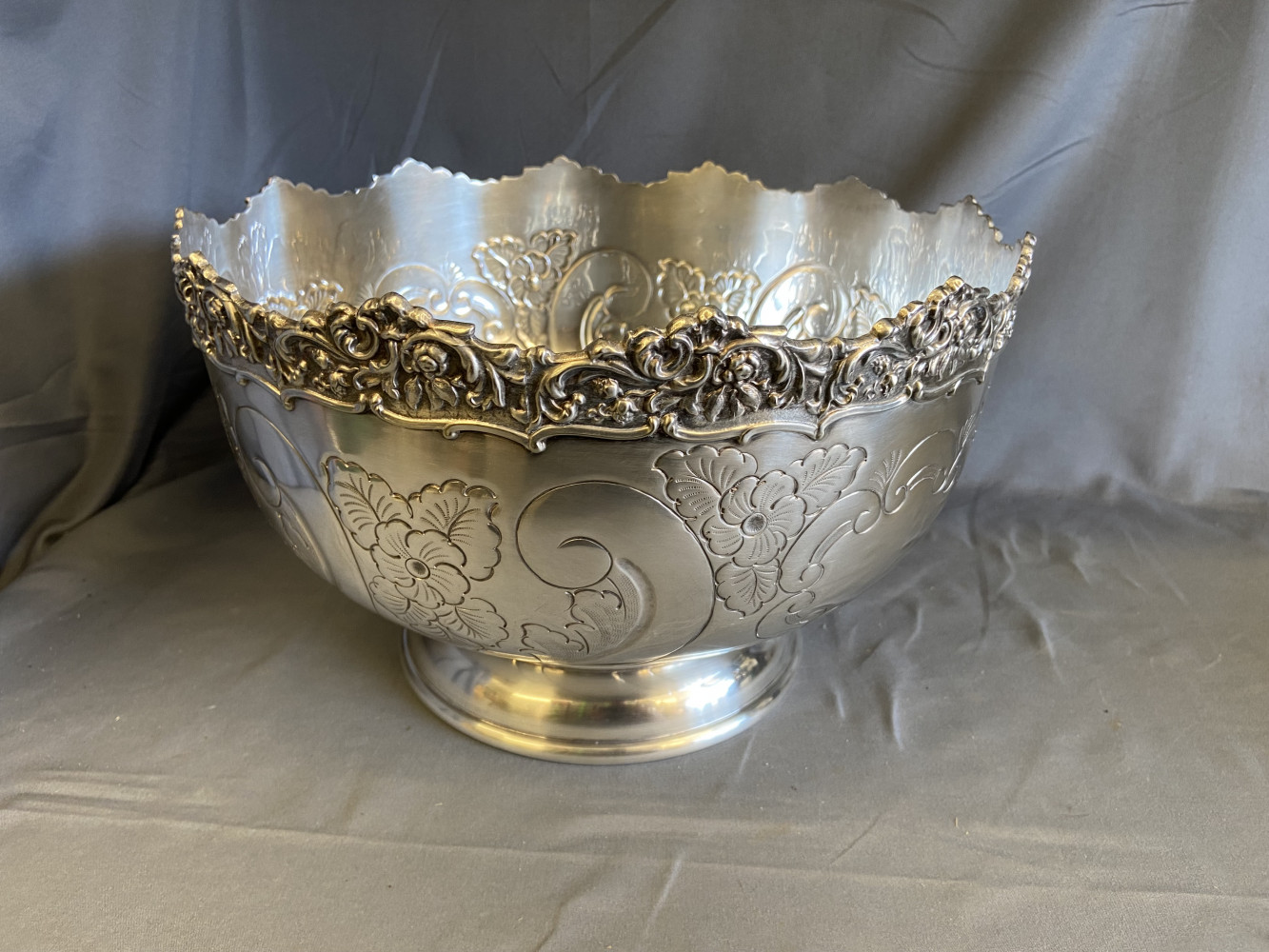 Large Silver Plated Bowl by Arthur Price 32cms dia