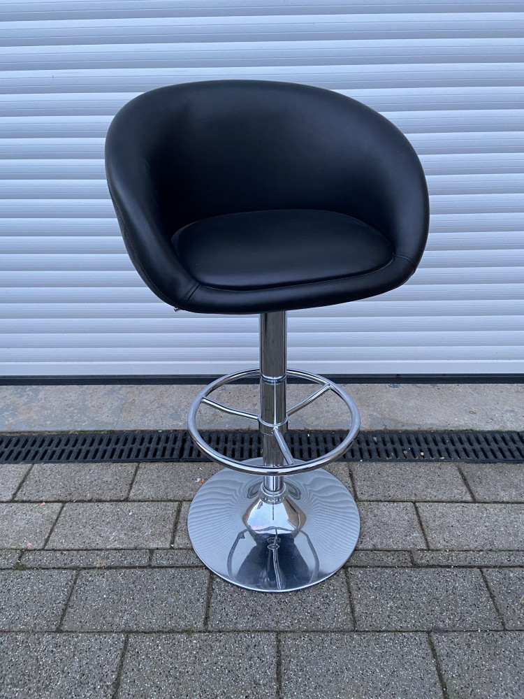 Adjustable stool