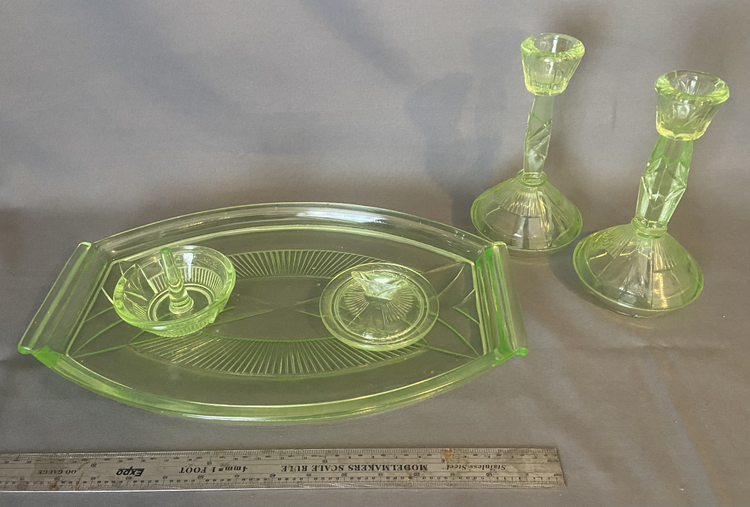 Vintage Art Deco green Uranium glass set