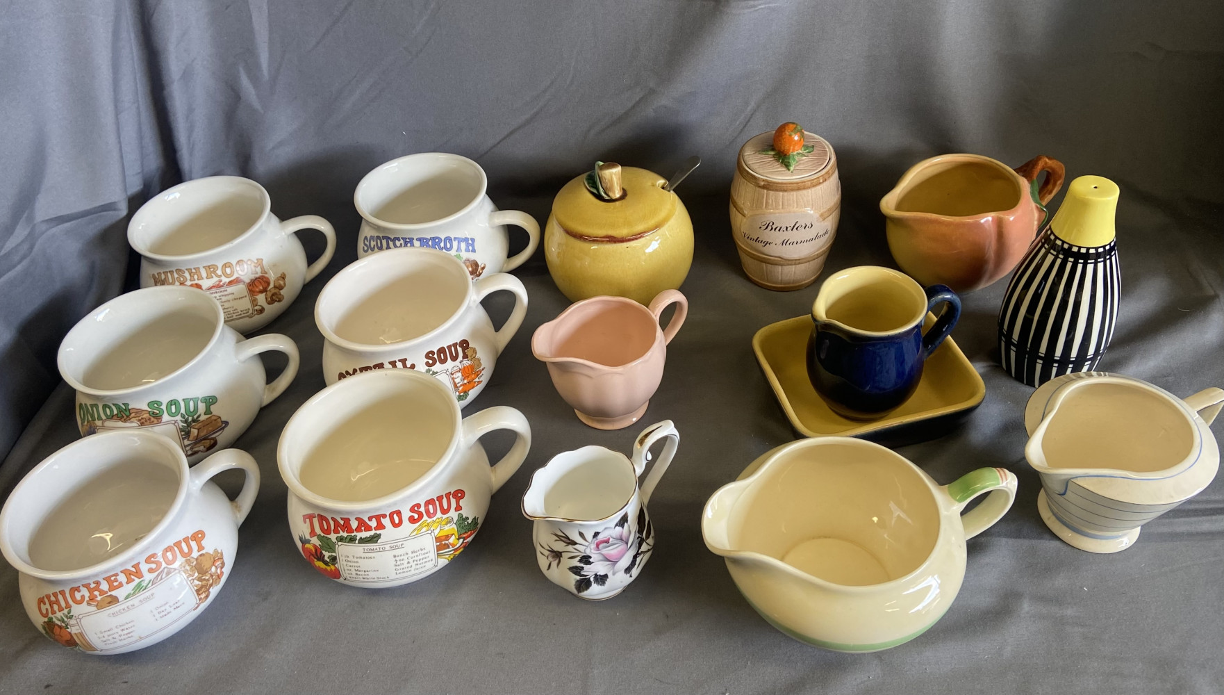 Mixed vintage kitchen china items
