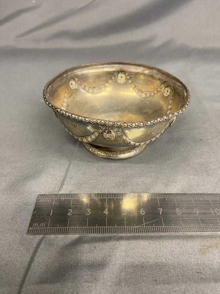 Silver bowl 76.2 grams by George Nathan and Ridley Hayes, Chester assay mark