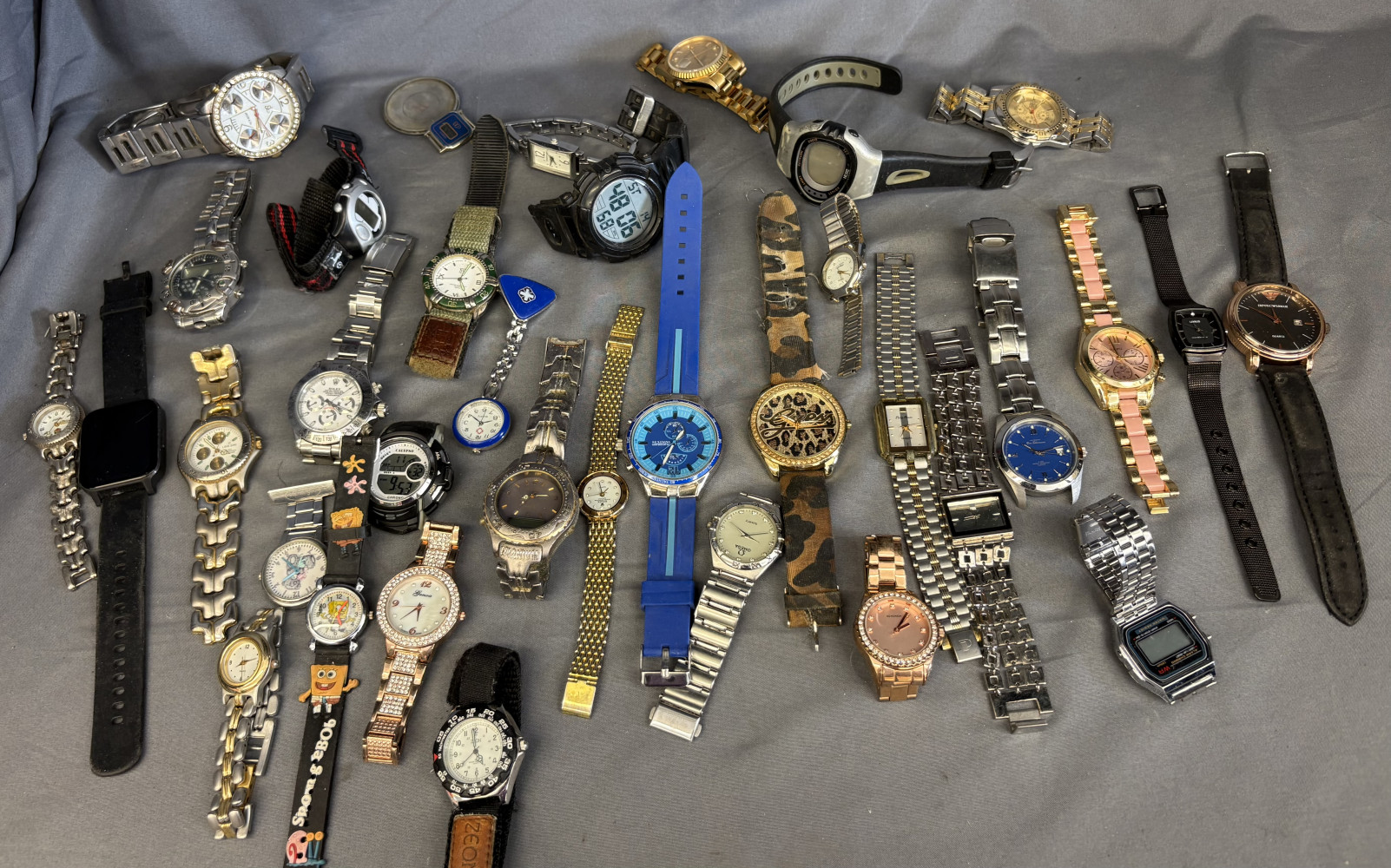 Mixed lot of watches