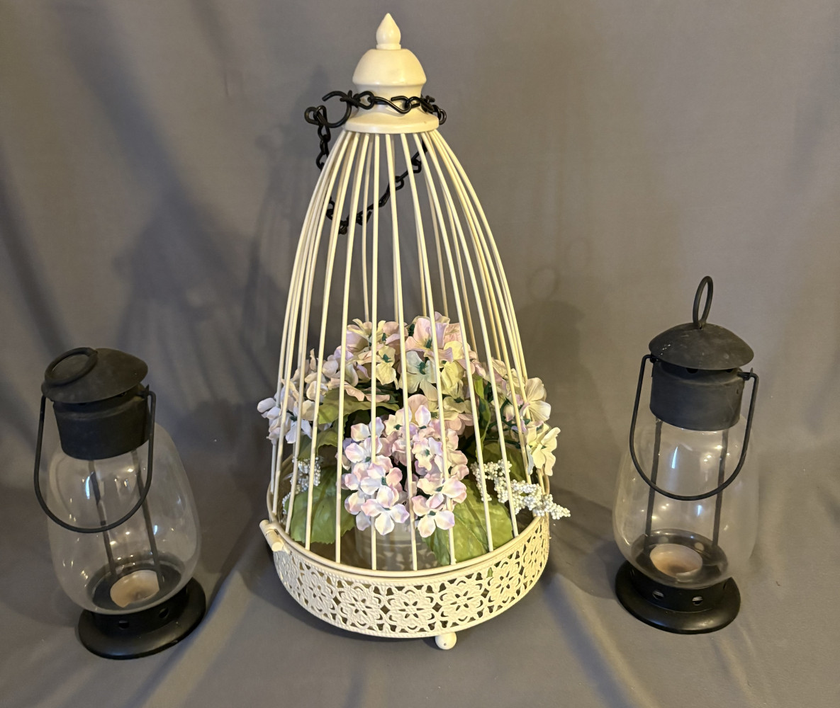Garden ornaments, 2 lanterns and decorative cage