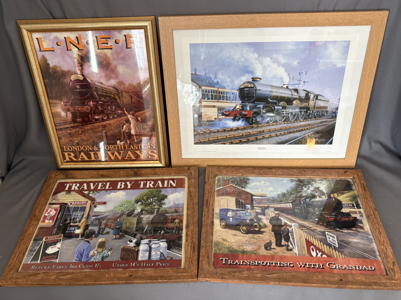 4 collectable train pictures