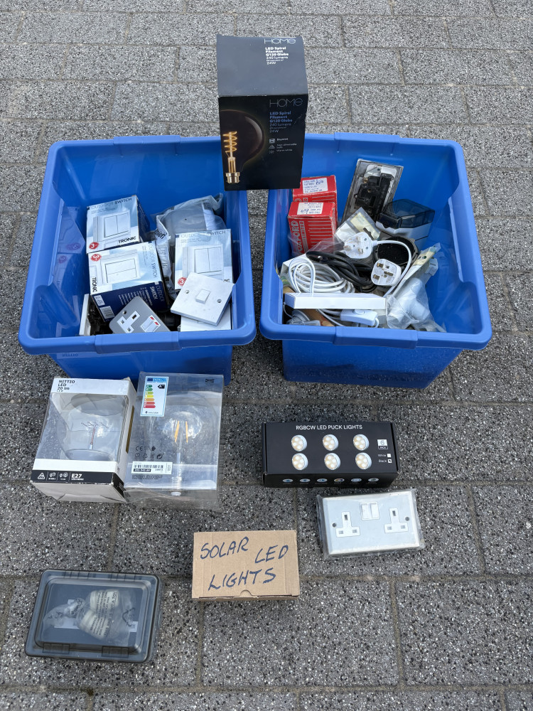Large mixed lot of electrical equipment including large bulbs and sockets