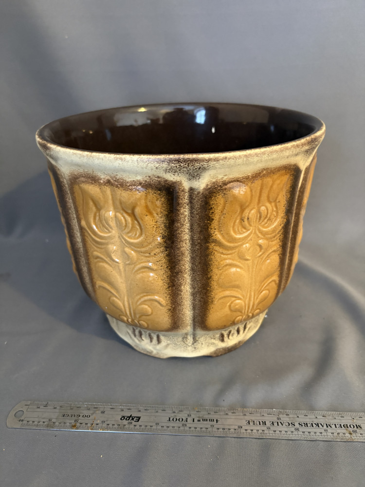 West German pot 19cms high